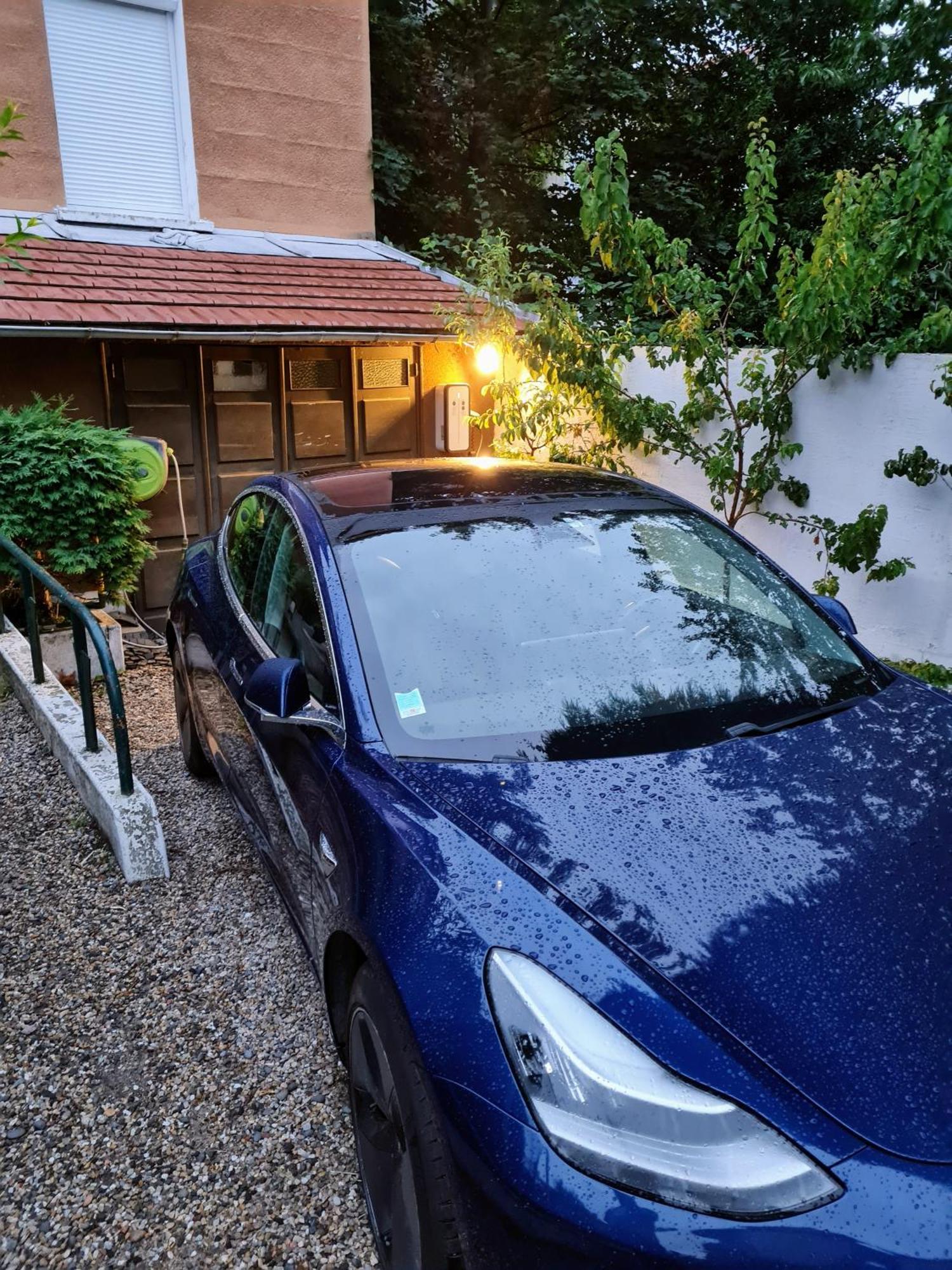 Hote Stephanois Studio, Parking& Borne Electrique Сент-Этьен Экстерьер фото